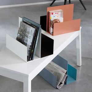 moderner Zeitschriftenständer 1