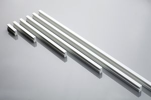 Corian®-Möbelgriff