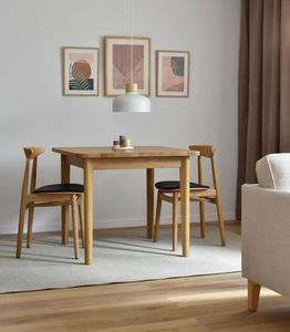 Esstisch / skandinavisches Design 1