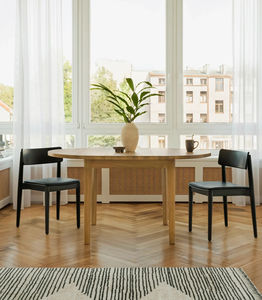 Esstisch / skandinavisches Design 1