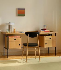 bodenstehender Schreibtisch