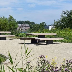 moderner Picknicktisch