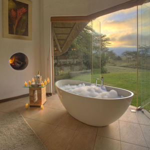ovale Badewanne