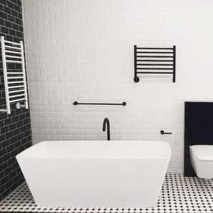 quadratische Badewanne
