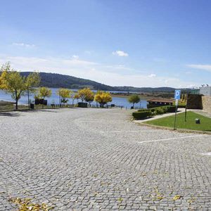 Granit-Pflasterstein / rutschfest / für Fußgänger / befahrbar