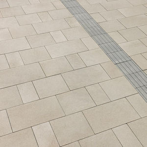Steinplattenbelag 1