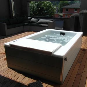Whirlpool zum Aufstellen 1