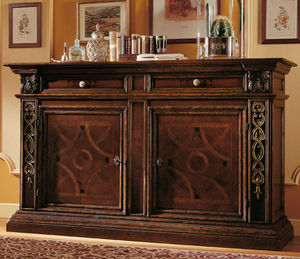 klassisches Sideboard / Holz