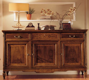 klassisches Sideboard