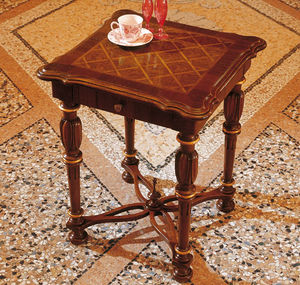 klassischer Lampentisch / Holz / quadratisch / mit Schublade