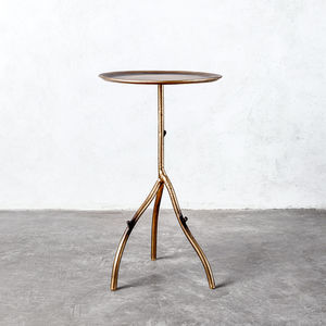 Beistelltisch / organisches Design
