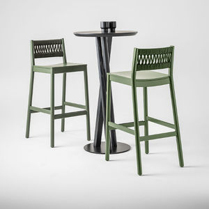 moderner Hocker 1