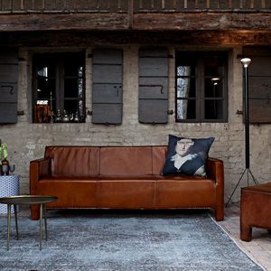 klassisches Sofa 1