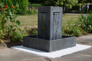 Garten-Springbrunnen