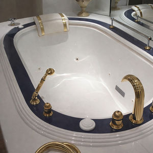 ovale Badewanne 1