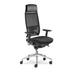 moderner Chefsessel 1
