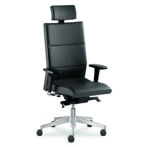 moderner Chefsessel 1