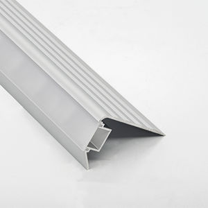 Treppenkante / anodisiertes Aluminium