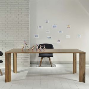 moderner Tisch 1