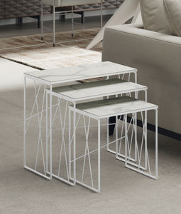 moderner Satztisch / Holzfurnier / lackiertes MDF / Keramik