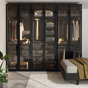Modul-Kleiderschrank