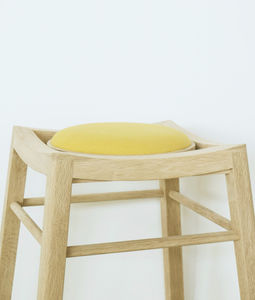 moderner Hocker