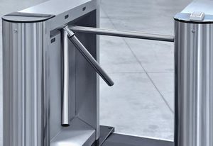 dreifüßiges Drehkreuz
