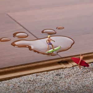 Bodenbelag / Verbundmaterial aus Holz