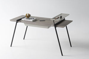 Schreibtisch aus Eiche / Holzfurnier / modern