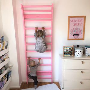 Holzsprossenwand 1