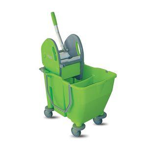 Wagen für Reinigungsmaterial / Objektmöbel / Polypropylen