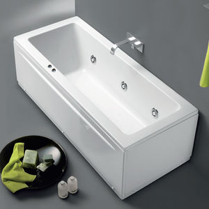 Methacrylat-Badewanne 1