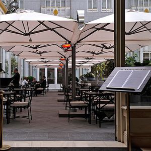4-fach-Sonnenschirm / Objektmöbel / Stoff / Aluminium
