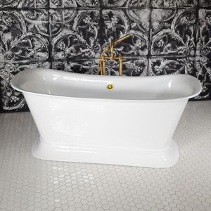 freistehende Badewanne / oval / Gusseisen / emailliertes Metall