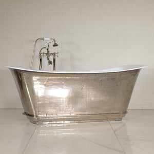freistehende Badewanne / oval / Gusseisen / emailliertes Metall