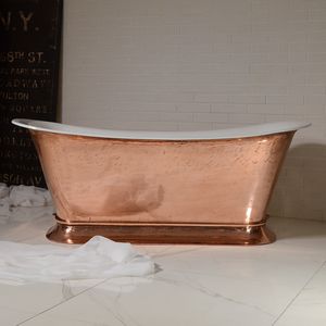 freistehende Badewanne / oval / Gusseisen / Kupfer