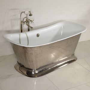 freistehende Badewanne / oval / Gusseisen / emailliertes Metall