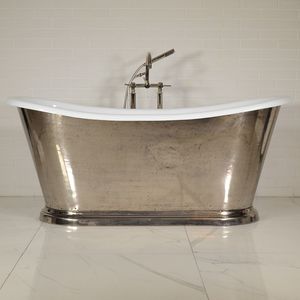 freistehende Badewanne / oval / Gusseisen / emailliertes Metall