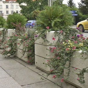 Faserbeton-Pflanzkübel