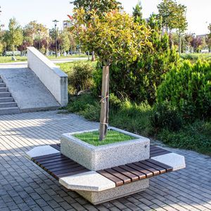 Faserbeton-Pflanzkübel
