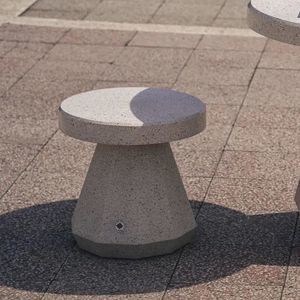 Hocker / originelles Design 1