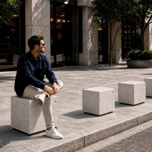 moderner Hocker 1