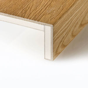 Holz-Treppenkante