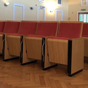 moderner Auditoriumsessel 1
