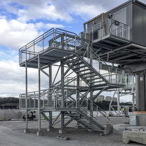 halbgewendelte Treppe