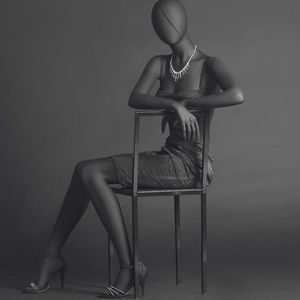 Frau-Schaufensterpuppe