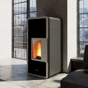 Wasserführender Kaminofen / Pellet