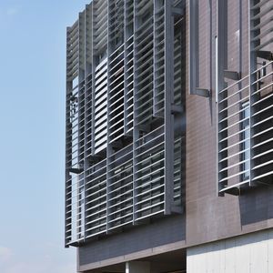 Aluminium-Sonnenschutzlamelle 1