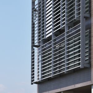 Aluminium-Sonnenschutzlamelle 1