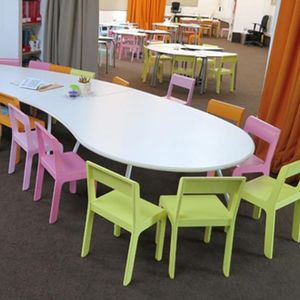 moderner Stuhl